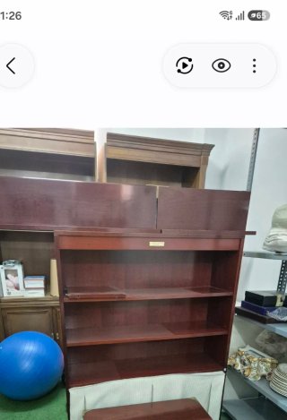 Estantería de madera con 4 repisas y dos baldas