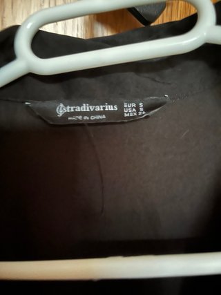 Camisa negra de satén