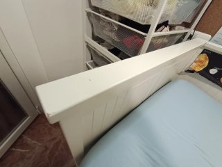 Diván Hennes Ikea Blanco. . Estructura+ 1 colchón.