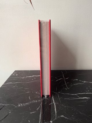 Libro KAWS TOKYO FIRST - Catálogo Exposición
