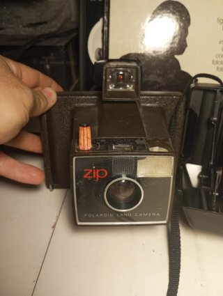Set di tre fotocamere Polaroid: Zip, EE 100, Colorpack