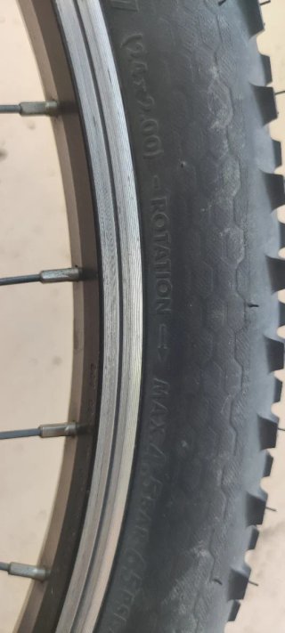 Bicicleta MTB 24" en perfecto estado.