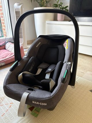 Maxi-Cosi CabrioFix. Muy poco uso.