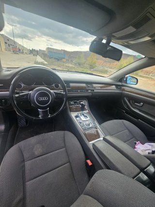 Audi A8 2005