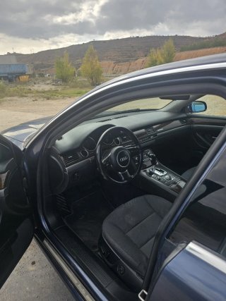 Audi A8 2005