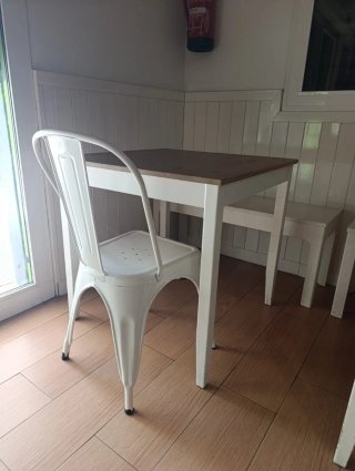 Mesa Ikea LERHAMN Madera y Blanca