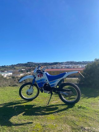 Suzuki RM 49cc Enduro restaurada