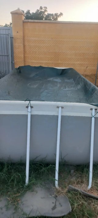 Piscina desmontable Intex 4x2x1con escalera y depu