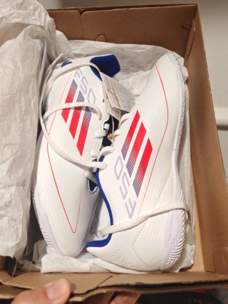 Adidas F50 Club IN J 36 2/3 Fútbol Sala