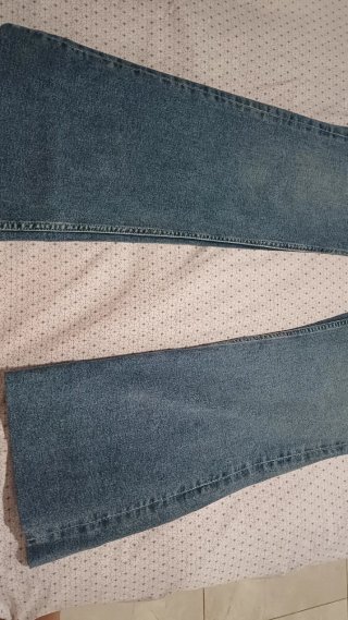 Pantalones vaqueros campana