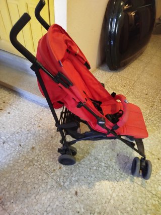 Silla de paseo bebé roja
