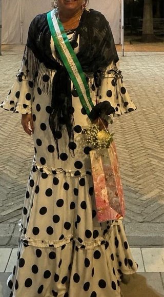 Traje de Gitana Lunares Negro y Blanco cada uno 40