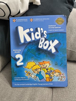 Libro y cuadernillo de inglés