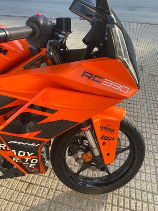 KTM RC 390 2024