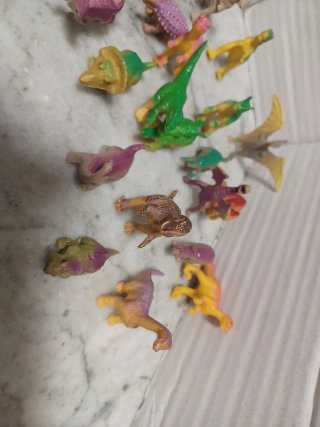 25 Dinosaurios PVC Juguetes Variados