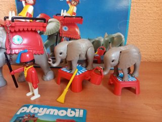 648. Playmobil elefante circo clásico 3519