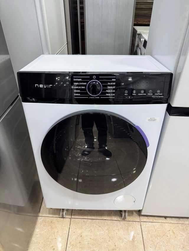 Lavadora y Frigorífico Hisense