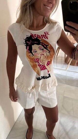 Camiseta cruda con dibujo Bocatas