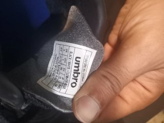 Botas de fútbol Umbro negras 40