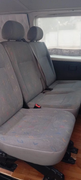 Volkswagen Transporter T5 2004