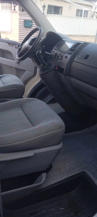 Volkswagen Transporter T5 2004