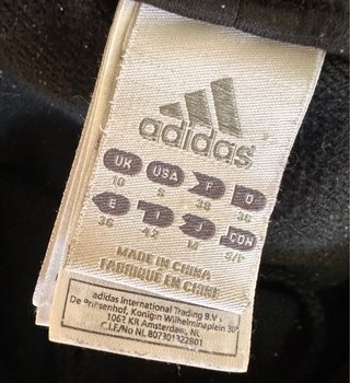 Calças de treino Adidas pretas