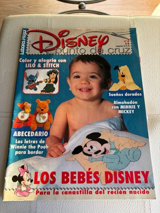 Lote 5 revistas punto de cruz Bebés