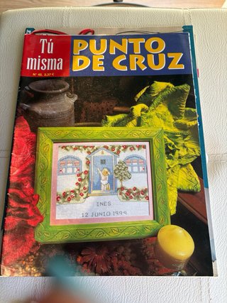 Lote 5 revistas punto de cruz Bebés
