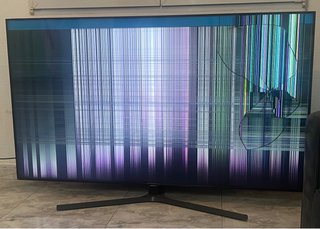 TV Samsung 65”4K LED Crystal - Para Reparar/Piezas