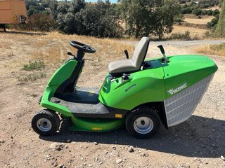 Tractor cortacésped Viking verde