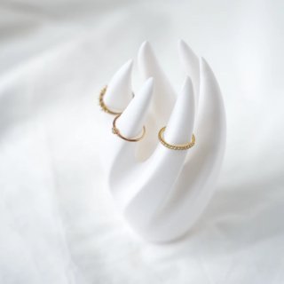 Soporte Joyas Mano Blanco y Dorado