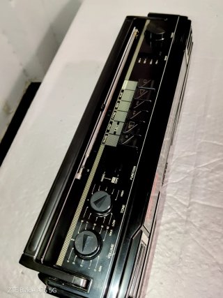 Radio Sanyo M-9703K Año de Fabricación 1985.
