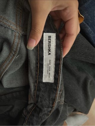 Pantalones vaqueros anchos Bershka talla 36