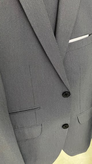 Traje chaqueta y pantalón gris