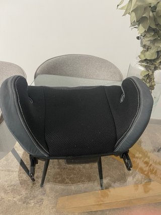 Alzador coche Isofix Play