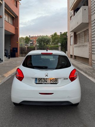 Peugeot 208 HDI