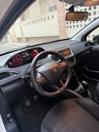 Peugeot 208 HDI