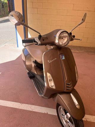 Vespa Primavera 50cc 2T Scooter