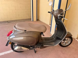 Vespa Primavera 50cc 2T Scooter
