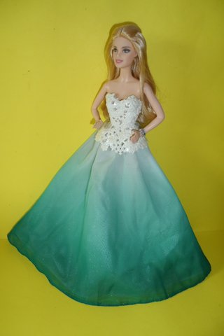 barbie happy holidays 2016 natale magia feste mode