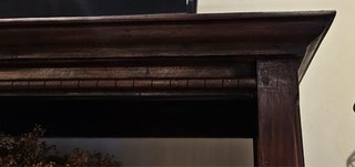 Estantería de madera maciza