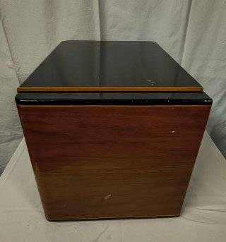 RADIO TOCADISCOS PHILIPS IBERICA HE-564-A.VINTAGE