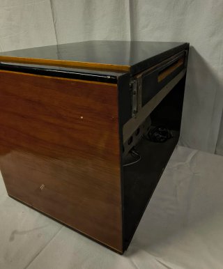 RADIO TOCADISCOS PHILIPS IBERICA HE-564-A.VINTAGE