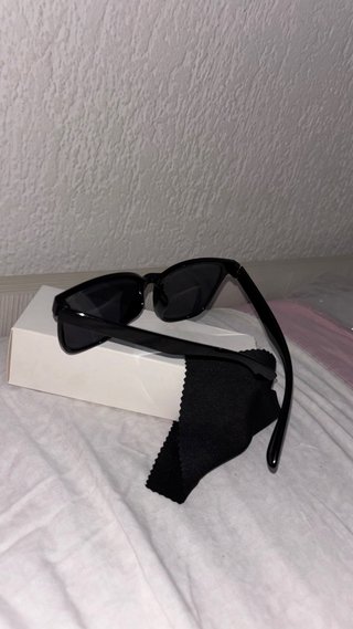 Gafas de sol montura negra oversize