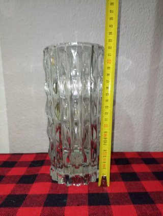 Jarrón de cristal...(b)