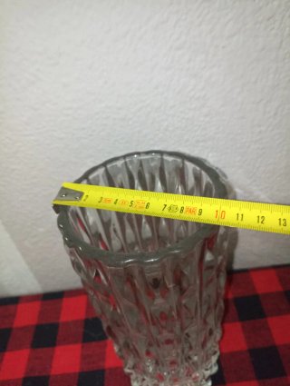 Jarrón de cristal...(b)