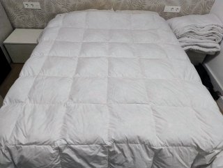 Edredón plumón para cama 150 cm, con muy poco uso