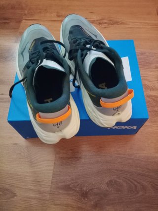 Hoka Speedgoat 7 gris/verde