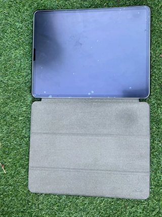 Vendo iPad pro de 12.9 en excelente estado,ideal