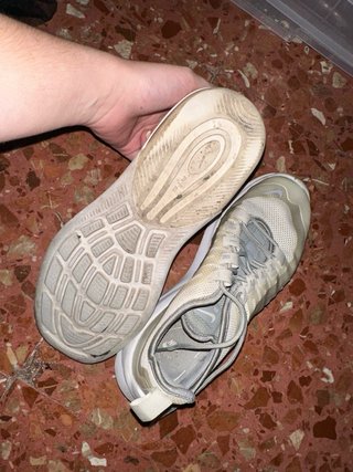 Zapatillas Nike Gris y Blanco